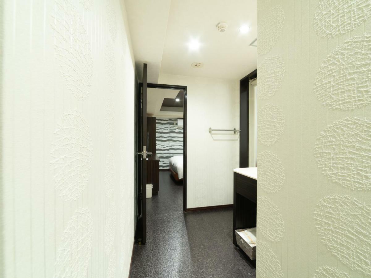 Top Hotel Yokohama Yokohama  Bagian luar foto